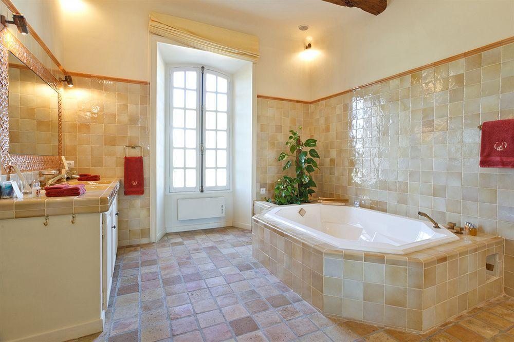 Chateau Les Crostes Ξενοδοχείο Lorgues Εξωτερικό φωτογραφία